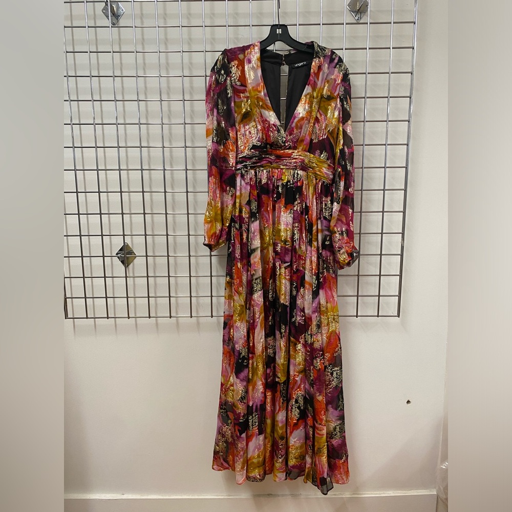 UNGARO Red/ Multi Color Long Dress Foil NWOT size 6